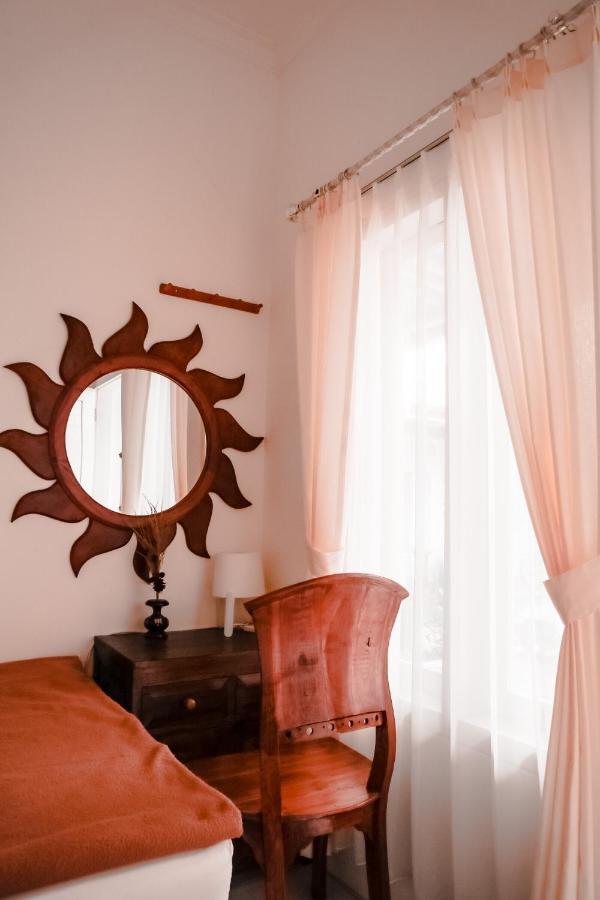 Tropical Paradiso Homestay Banyuwangi  Eksteriør billede